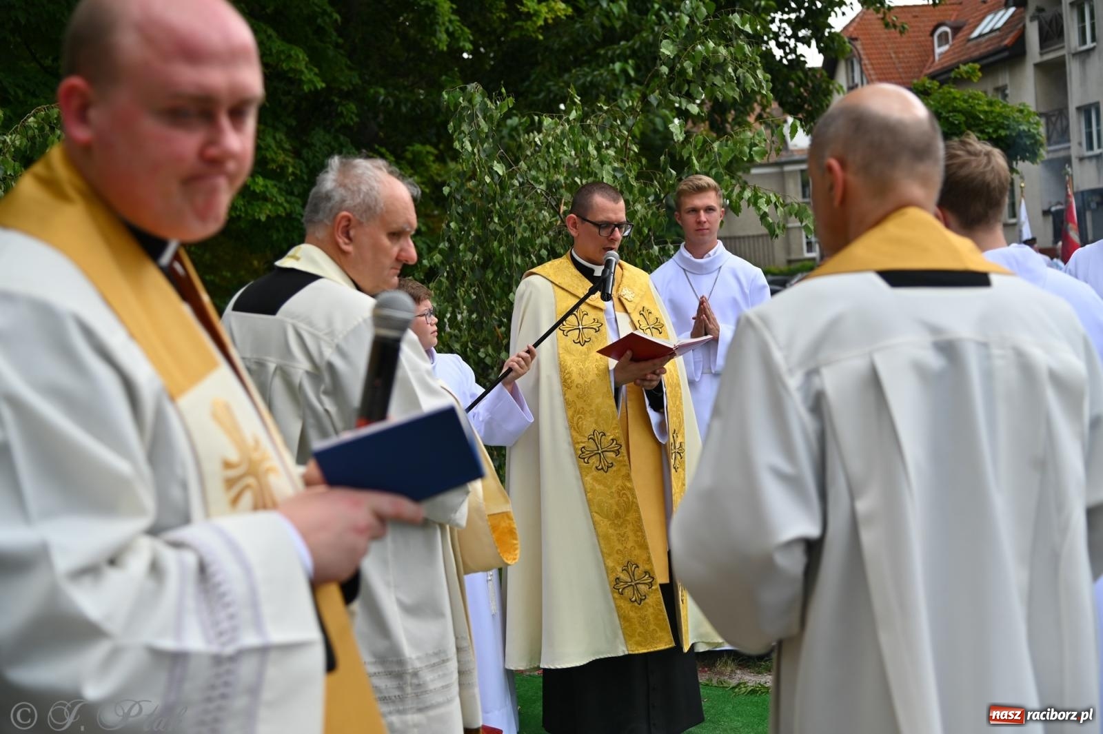 Zdjęcie w galerii na portalu naszraciborz.pl: Boże Ciało w parafii NSPJ w Raciborzu [FOTO i WIDEO] wiadomości z regionu