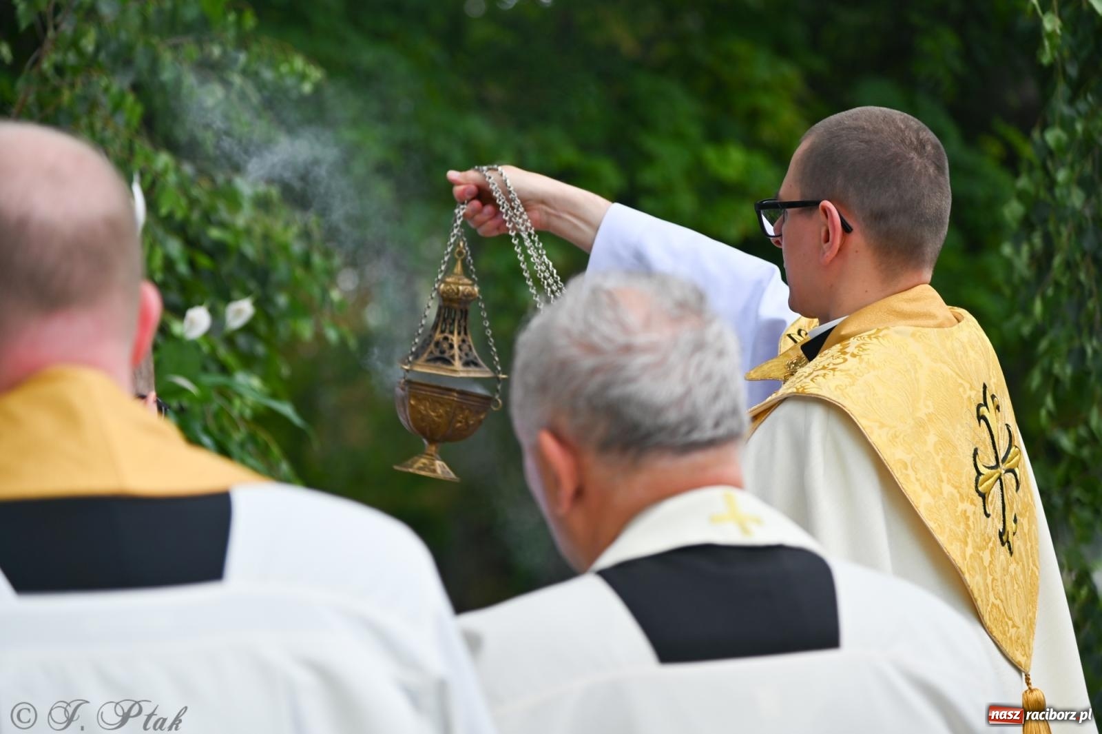 Zdjęcie w galerii na portalu naszraciborz.pl: Boże Ciało w parafii NSPJ w Raciborzu [FOTO i WIDEO] wiadomości z regionu