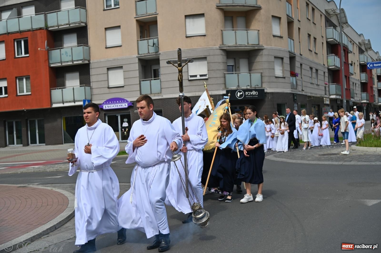 Zdjęcie w galerii na portalu naszraciborz.pl: Boże Ciało w parafii NSPJ w Raciborzu [FOTO i WIDEO] wiadomości z regionu