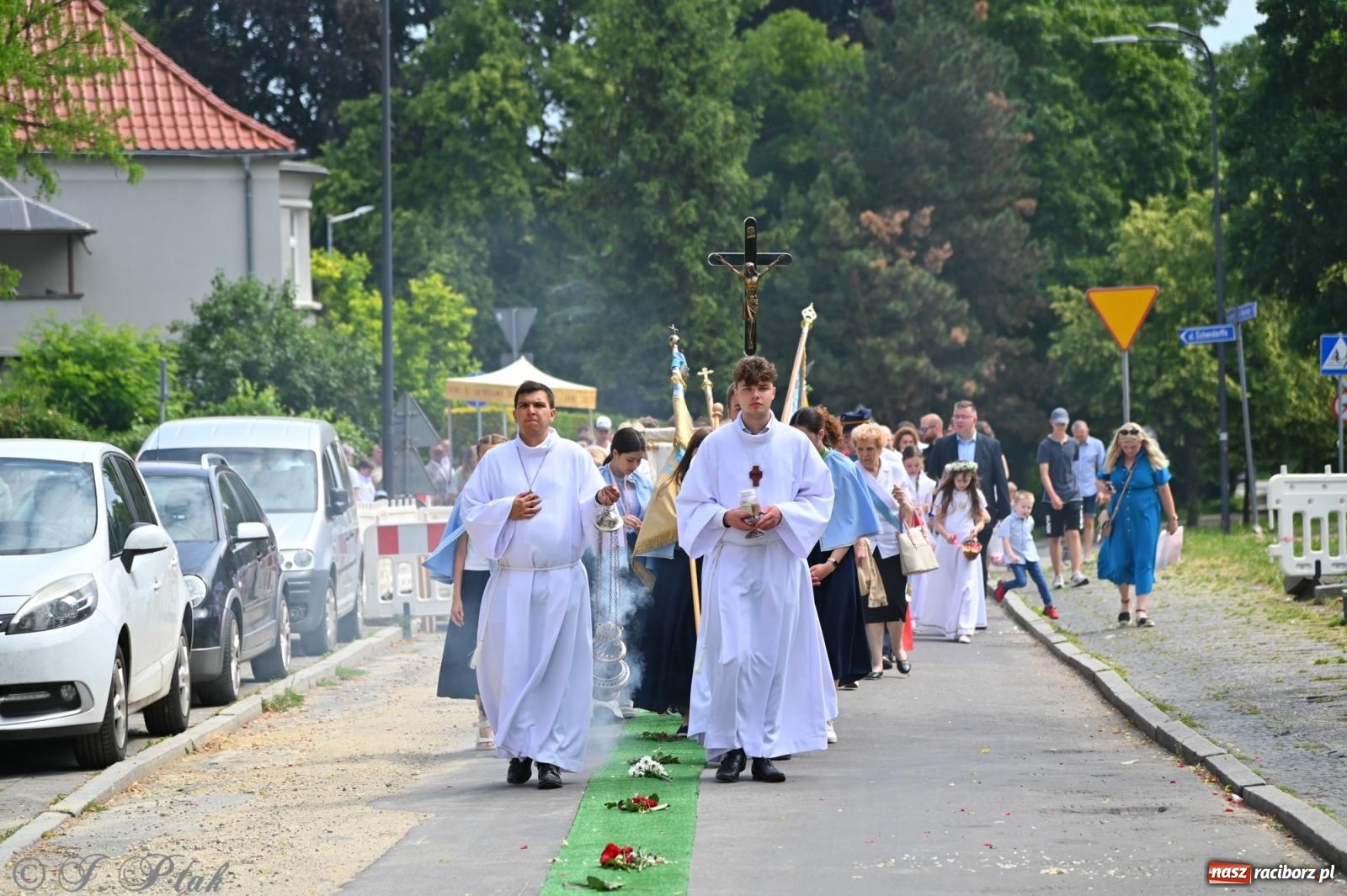 Zdjęcie w galerii na portalu naszraciborz.pl: Boże Ciało w parafii NSPJ w Raciborzu [FOTO i WIDEO] wiadomości z regionu