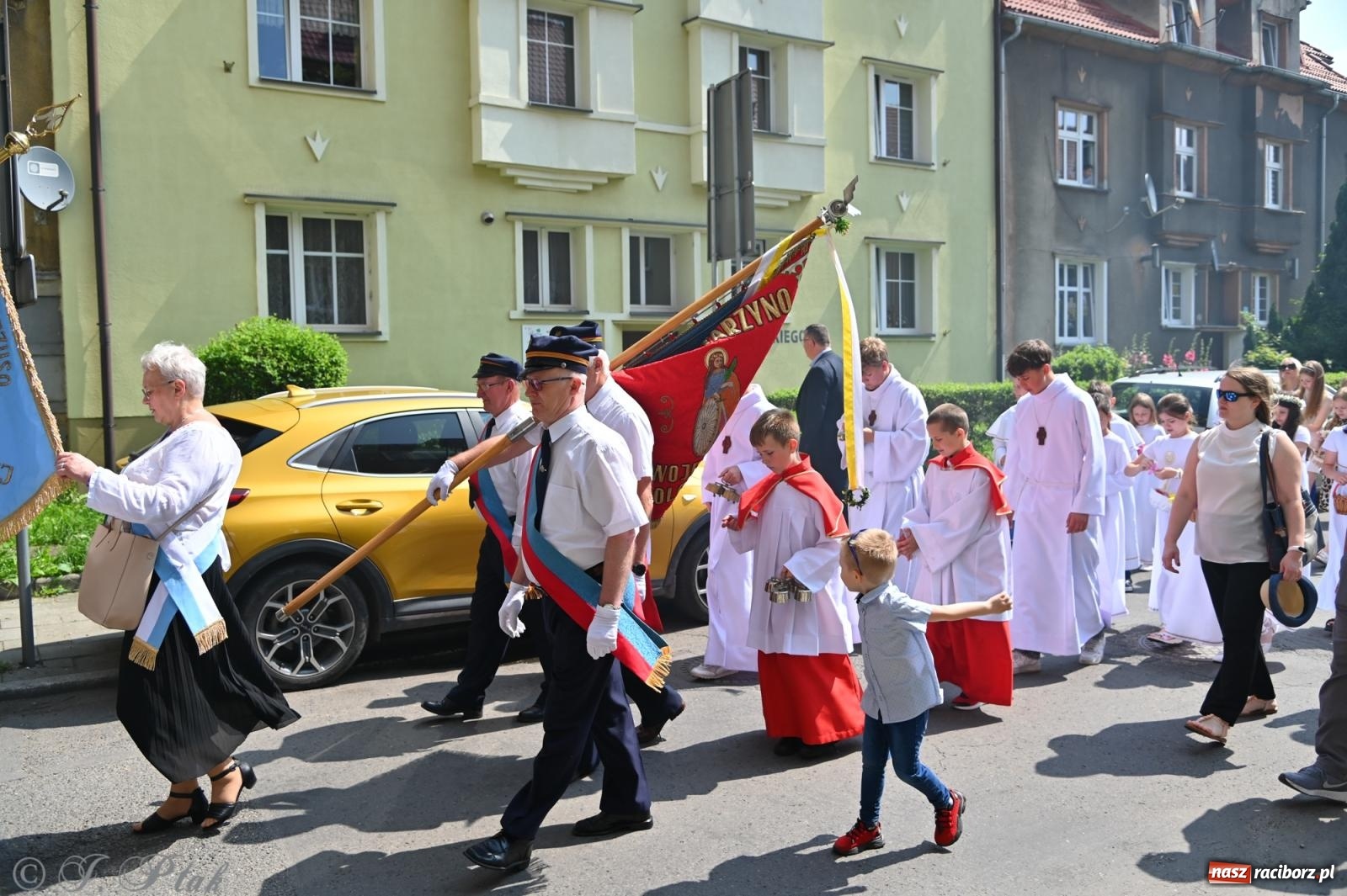 Zdjęcie w galerii na portalu naszraciborz.pl: Boże Ciało w parafii NSPJ w Raciborzu [FOTO i WIDEO] wiadomości z regionu