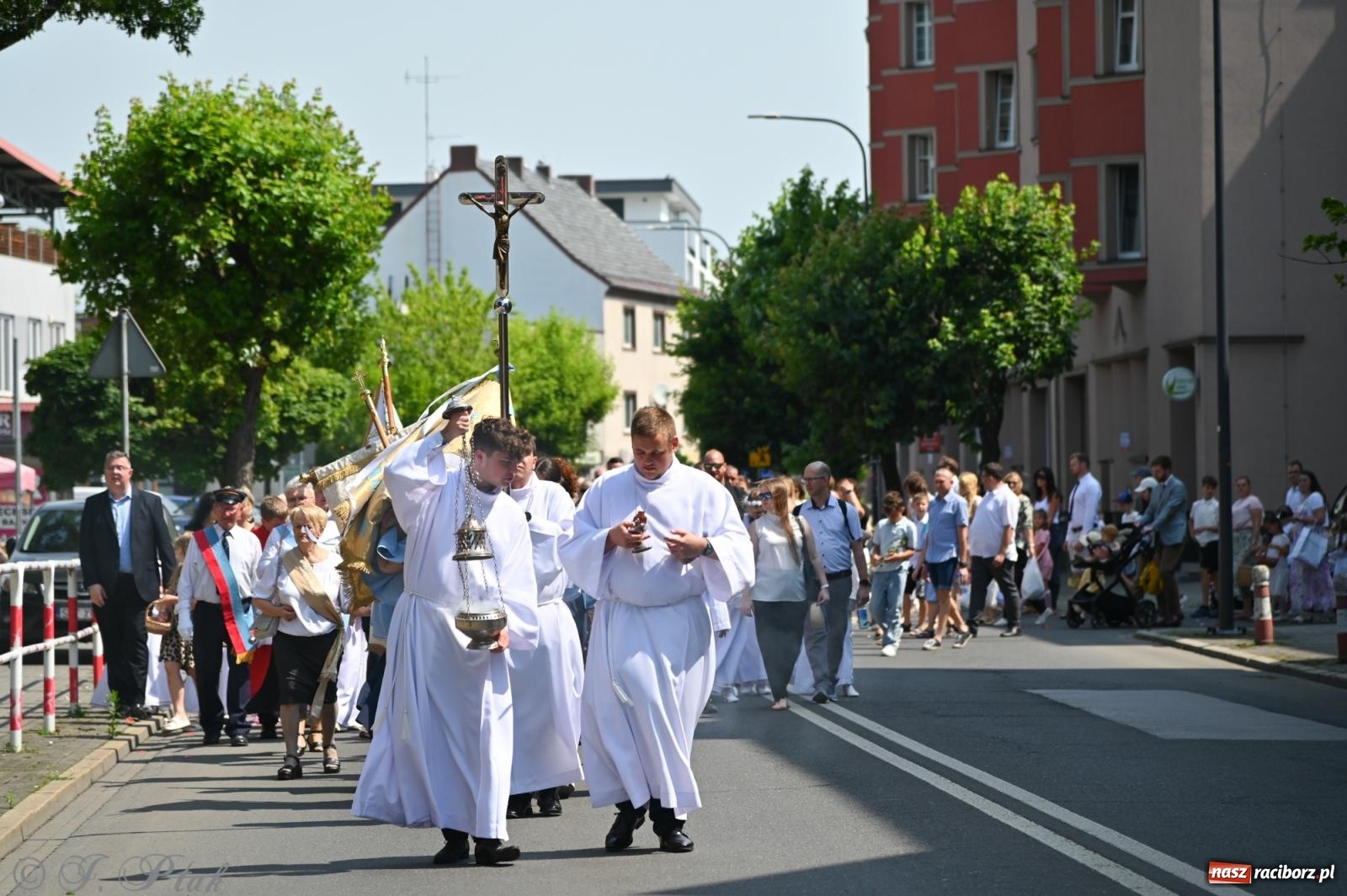 Zdjęcie w galerii na portalu naszraciborz.pl: Boże Ciało w parafii NSPJ w Raciborzu [FOTO i WIDEO] wiadomości z regionu