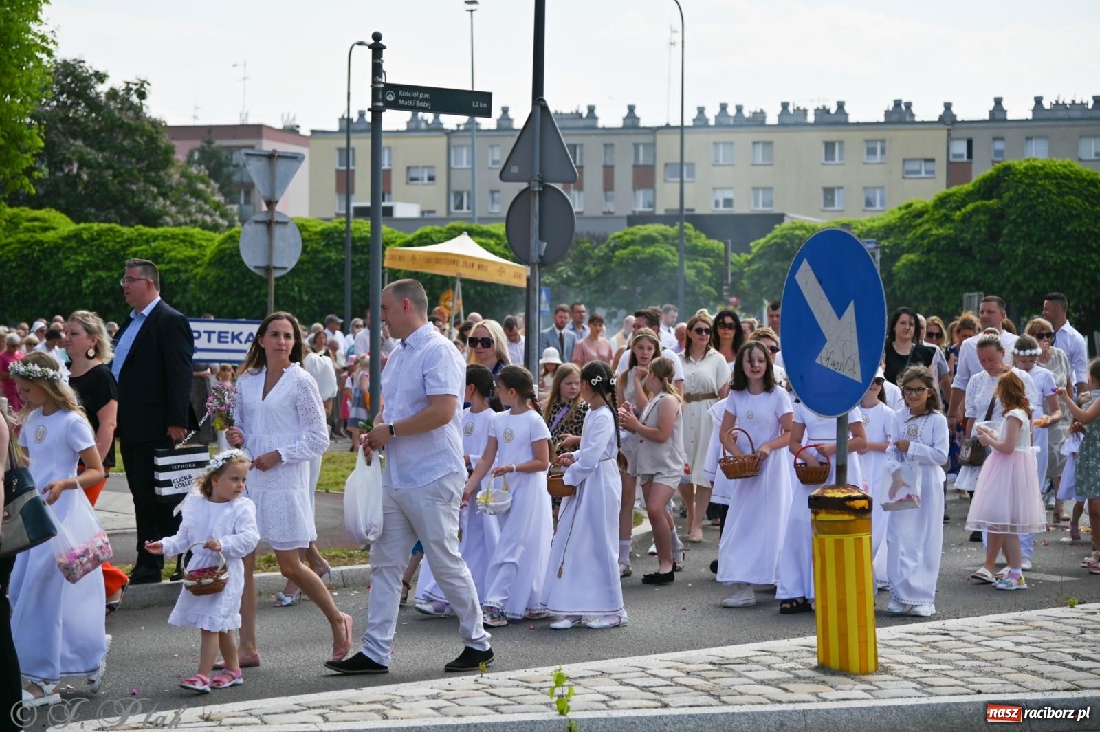 Zdjęcie w galerii na portalu naszraciborz.pl: Boże Ciało w parafii NSPJ w Raciborzu [FOTO i WIDEO] wiadomości z regionu