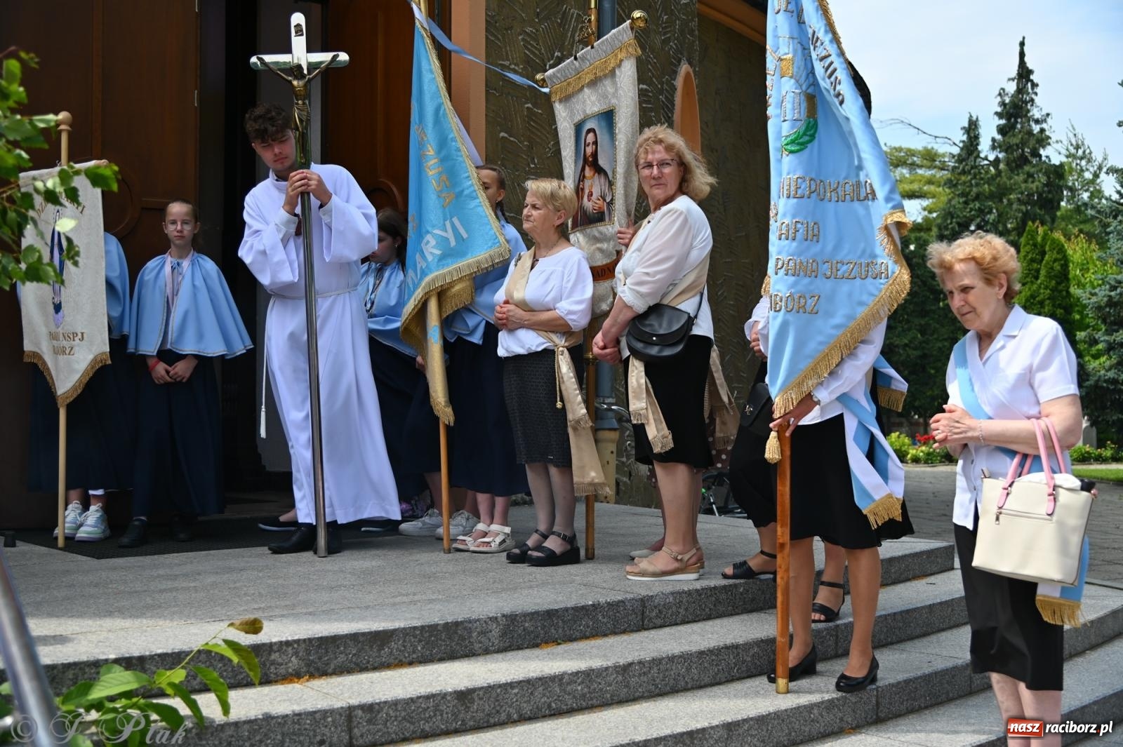 Zdjęcie w galerii na portalu naszraciborz.pl: Boże Ciało w parafii NSPJ w Raciborzu [FOTO i WIDEO] wiadomości z regionu