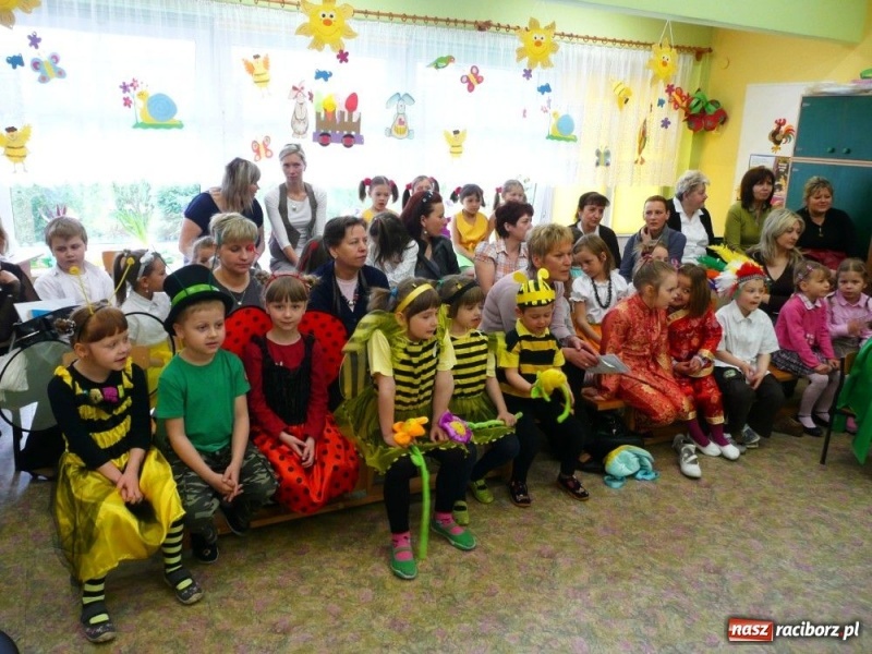 Zdjęcie w galerii na portalu naszraciborz.pl: Przedszkolaki z Rzuchowa nie próżnują wiadomości z regionu
