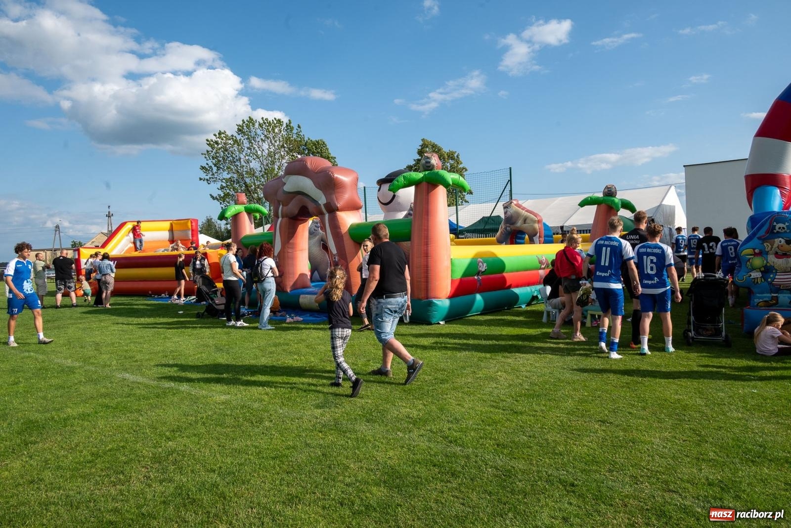 Zdjęcie w galerii na portalu naszraciborz.pl: Coroczny festyn sportowy w Borucinie - turniej szóstek piłkarskich [FOTO] wiadomości z regionu