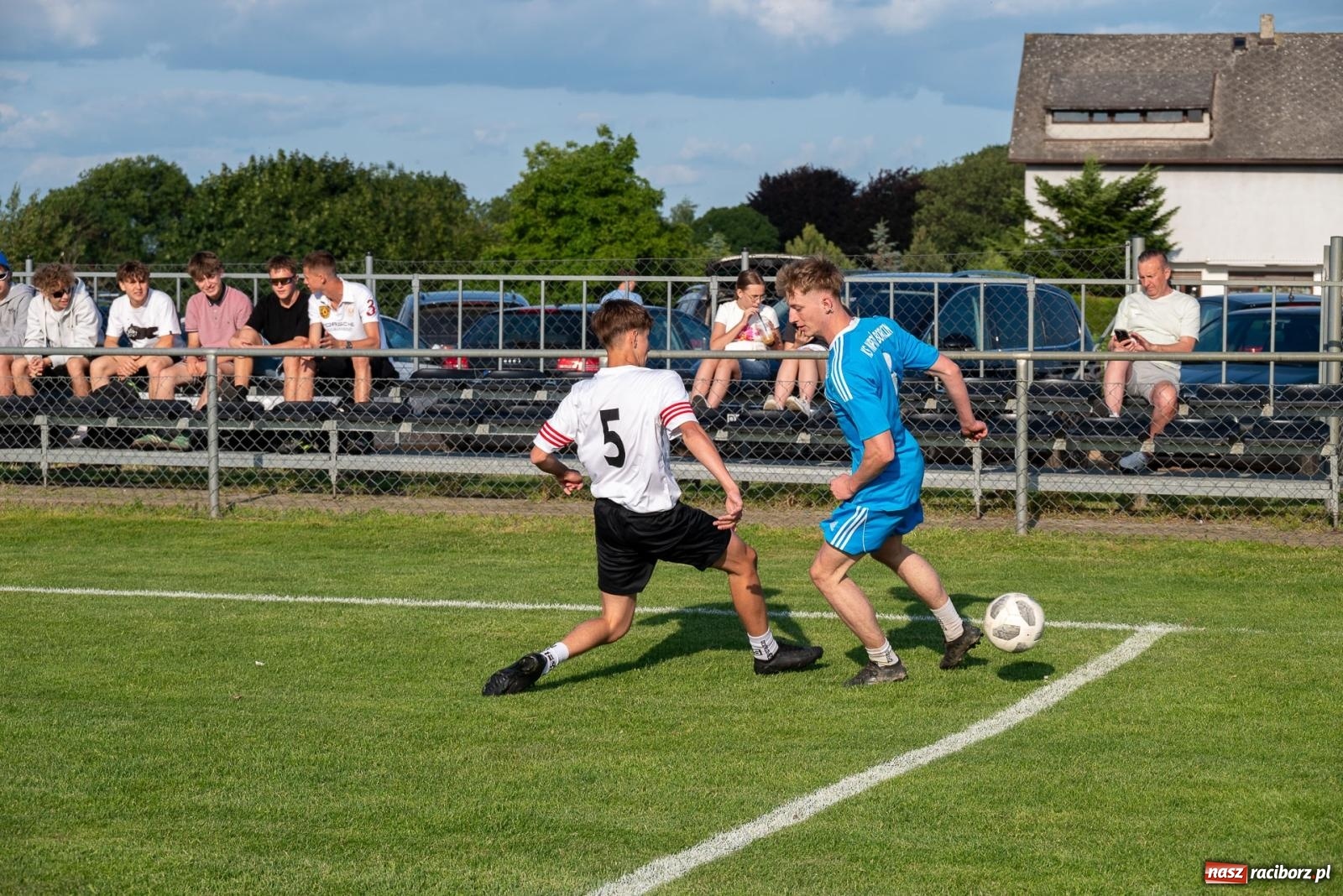 Zdjęcie w galerii na portalu naszraciborz.pl: Coroczny festyn sportowy w Borucinie - turniej szóstek piłkarskich [FOTO] wiadomości z regionu