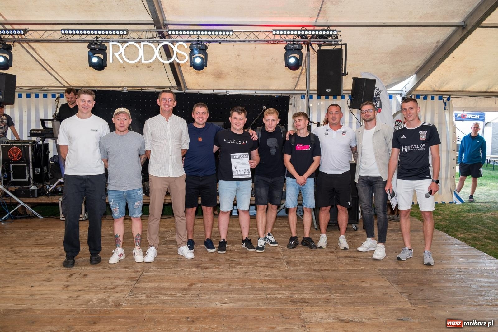 Zdjęcie w galerii na portalu naszraciborz.pl: Coroczny festyn sportowy w Borucinie - turniej szóstek piłkarskich [FOTO] wiadomości z regionu