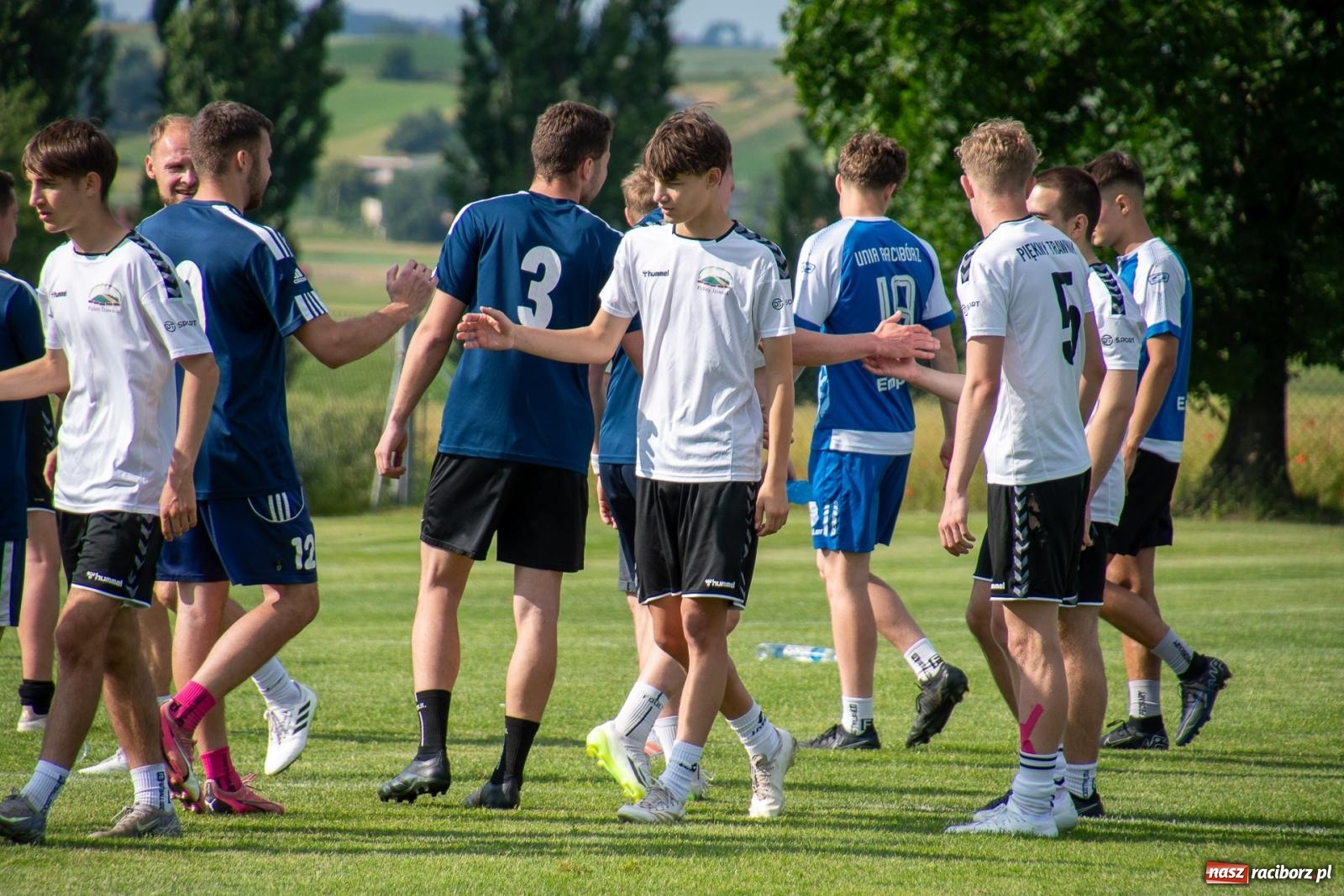 Zdjęcie w galerii na portalu naszraciborz.pl: Coroczny festyn sportowy w Borucinie - turniej szóstek piłkarskich [FOTO] wiadomości z regionu