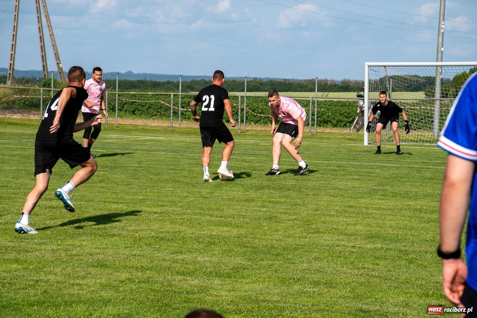 Zdjęcie w galerii na portalu naszraciborz.pl: Coroczny festyn sportowy w Borucinie - turniej szóstek piłkarskich [FOTO] wiadomości z regionu