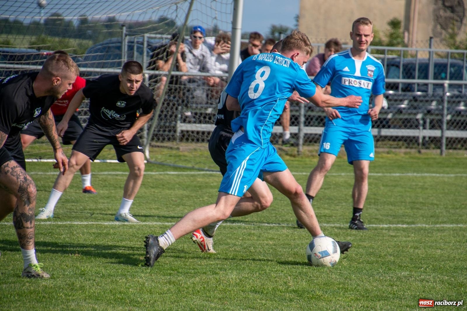 Zdjęcie w galerii na portalu naszraciborz.pl: Coroczny festyn sportowy w Borucinie - turniej szóstek piłkarskich [FOTO] wiadomości z regionu