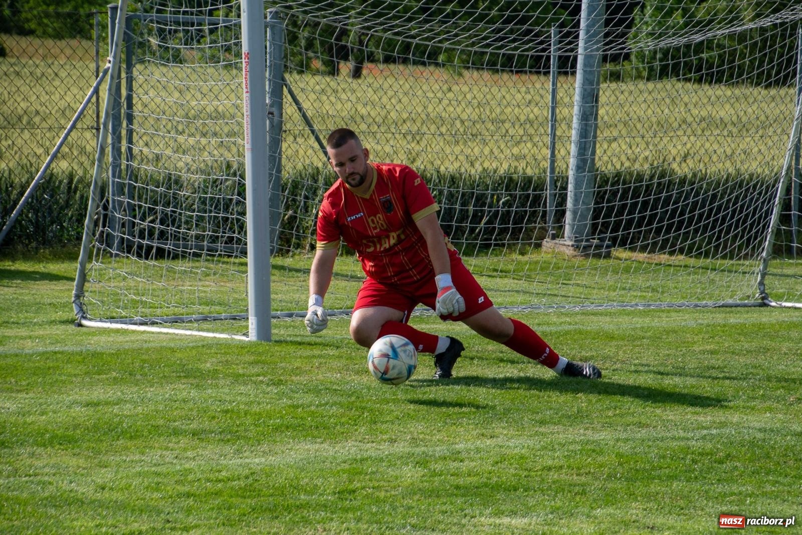 Zdjęcie w galerii na portalu naszraciborz.pl: Coroczny festyn sportowy w Borucinie - turniej szóstek piłkarskich [FOTO] wiadomości z regionu