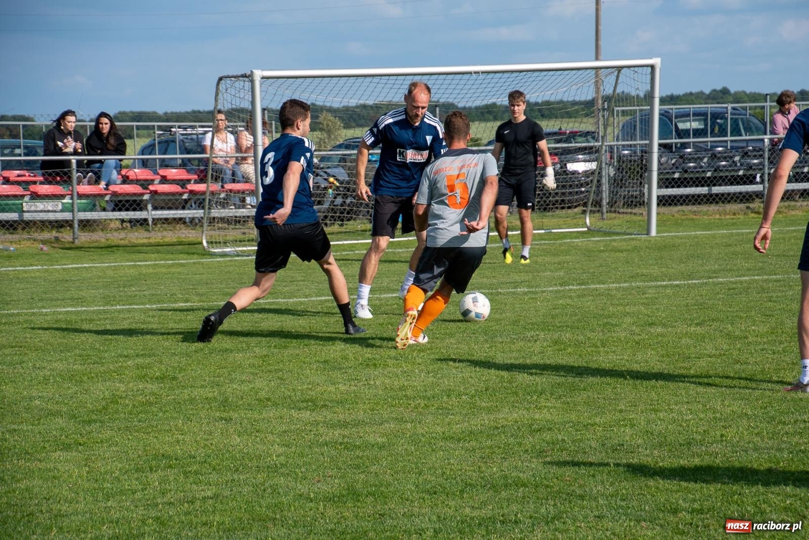 Zdjęcie w galerii na portalu naszraciborz.pl: Coroczny festyn sportowy w Borucinie - turniej szóstek piłkarskich [FOTO] wiadomości z regionu