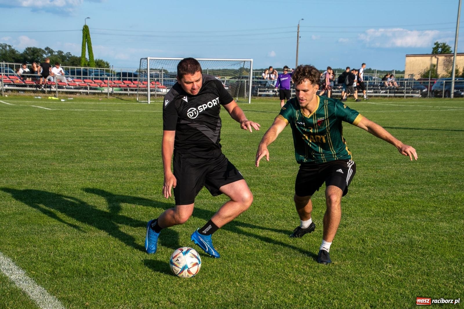 Zdjęcie w galerii na portalu naszraciborz.pl: Coroczny festyn sportowy w Borucinie - turniej szóstek piłkarskich [FOTO] wiadomości z regionu