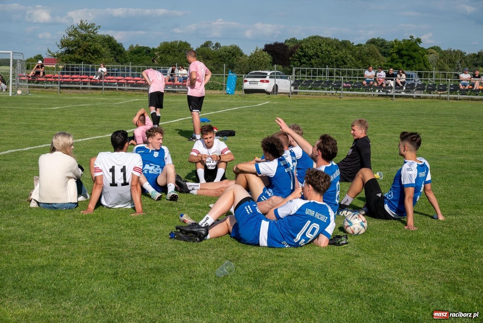 Zdjęcie w galerii na portalu naszraciborz.pl: Coroczny festyn sportowy w Borucinie - turniej szóstek piłkarskich [FOTO] wiadomości z regionu
