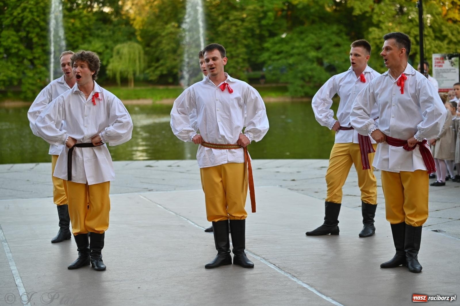 Zdjęcie w galerii na portalu naszraciborz.pl: Śląsk jako mozaika kultur – XXIII Międzynarodowe Spotkania Artystyczne. Raciborska Noc Świętojańska wiadomości z regionu