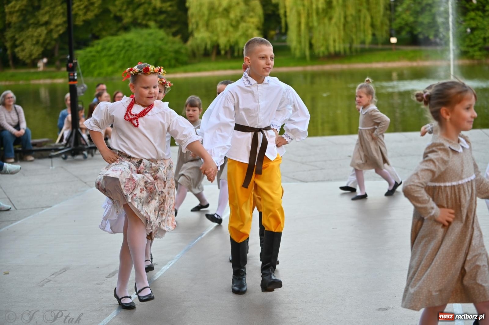Zdjęcie w galerii na portalu naszraciborz.pl: Śląsk jako mozaika kultur – XXIII Międzynarodowe Spotkania Artystyczne. Raciborska Noc Świętojańska wiadomości z regionu