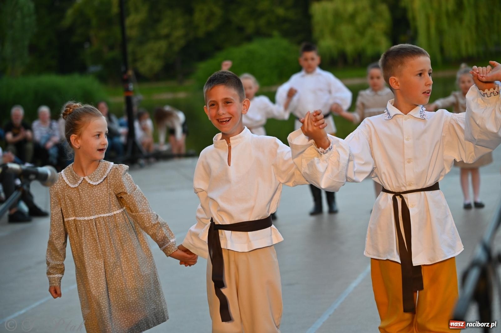 Zdjęcie w galerii na portalu naszraciborz.pl: Śląsk jako mozaika kultur – XXIII Międzynarodowe Spotkania Artystyczne. Raciborska Noc Świętojańska wiadomości z regionu