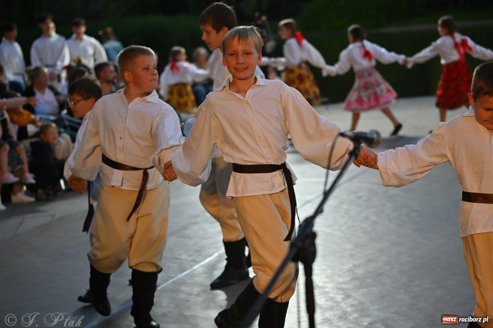Zdjęcie w galerii na portalu naszraciborz.pl: Śląsk jako mozaika kultur – XXIII Międzynarodowe Spotkania Artystyczne. Raciborska Noc Świętojańska wiadomości z regionu