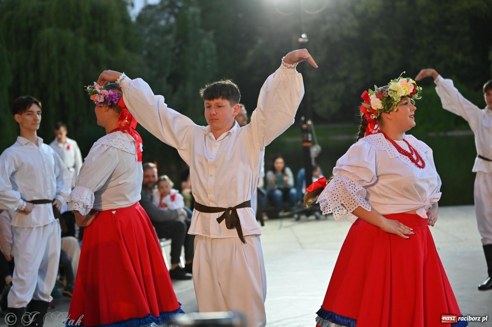 Zdjęcie w galerii na portalu naszraciborz.pl: Śląsk jako mozaika kultur – XXIII Międzynarodowe Spotkania Artystyczne. Raciborska Noc Świętojańska wiadomości z regionu