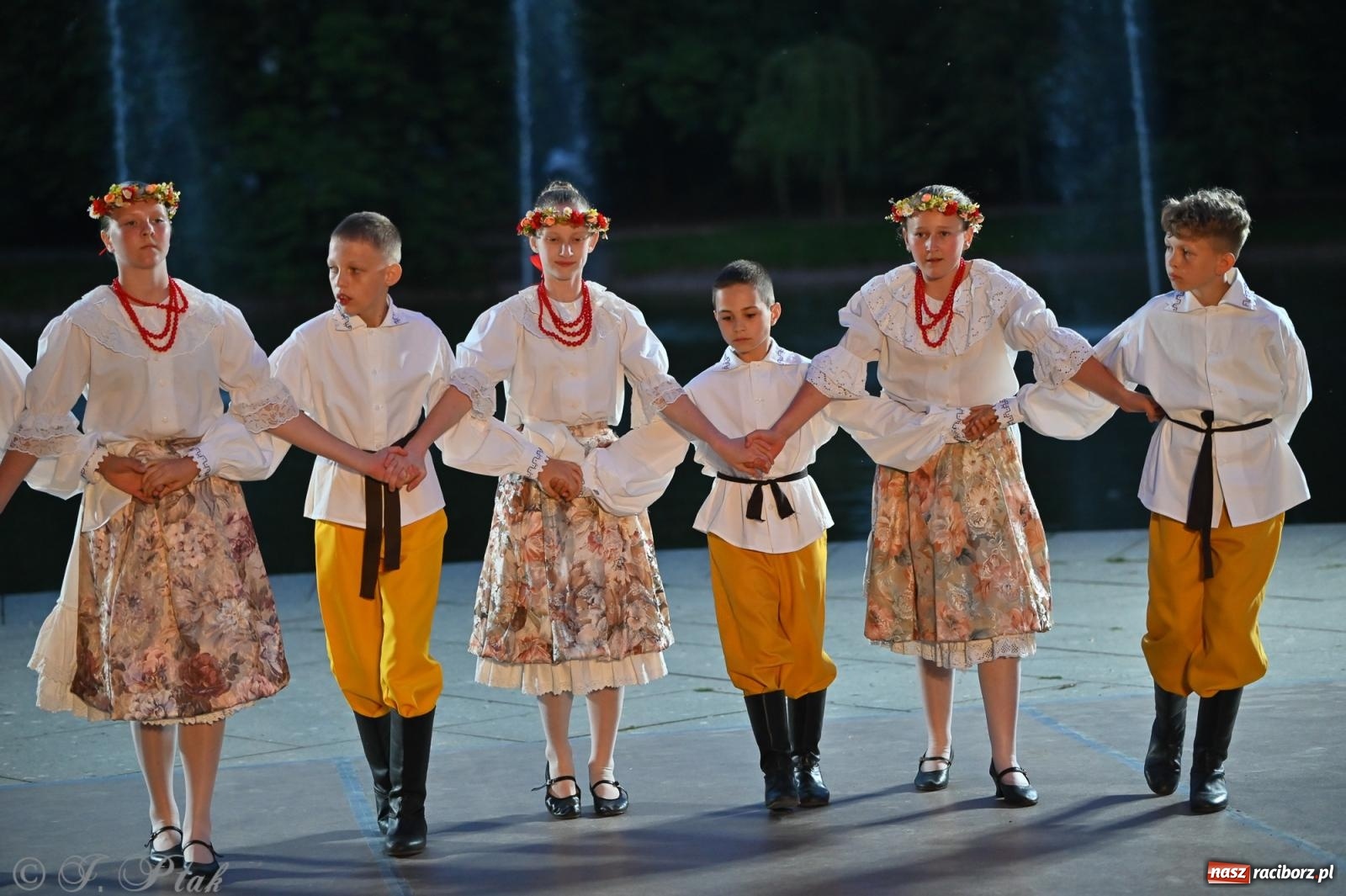 Zdjęcie w galerii na portalu naszraciborz.pl: Śląsk jako mozaika kultur – XXIII Międzynarodowe Spotkania Artystyczne. Raciborska Noc Świętojańska wiadomości z regionu