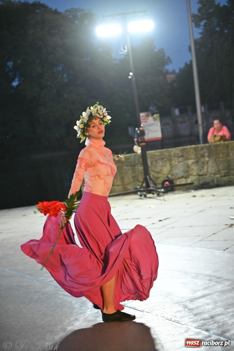 Zdjęcie w galerii na portalu naszraciborz.pl: Śląsk jako mozaika kultur – XXIII Międzynarodowe Spotkania Artystyczne. Raciborska Noc Świętojańska wiadomości z regionu