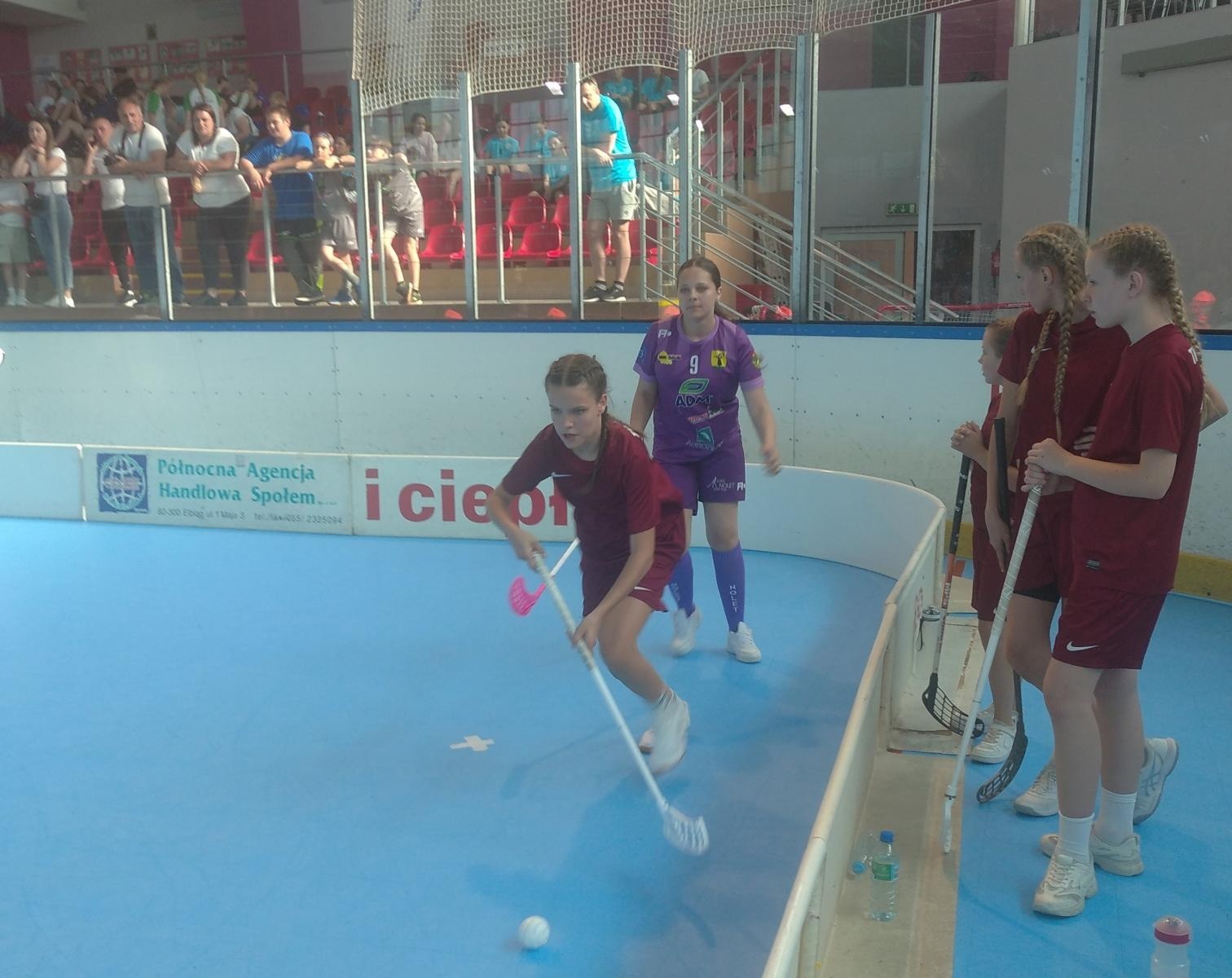 Zdjęcie w galerii na portalu naszraciborz.pl: XXX Jubileuszowy Festiwal Unihokeja o Puchar Bałtyku. 1000 uczestników, w tym reprezentantki Tworkowa wiadomości z regionu