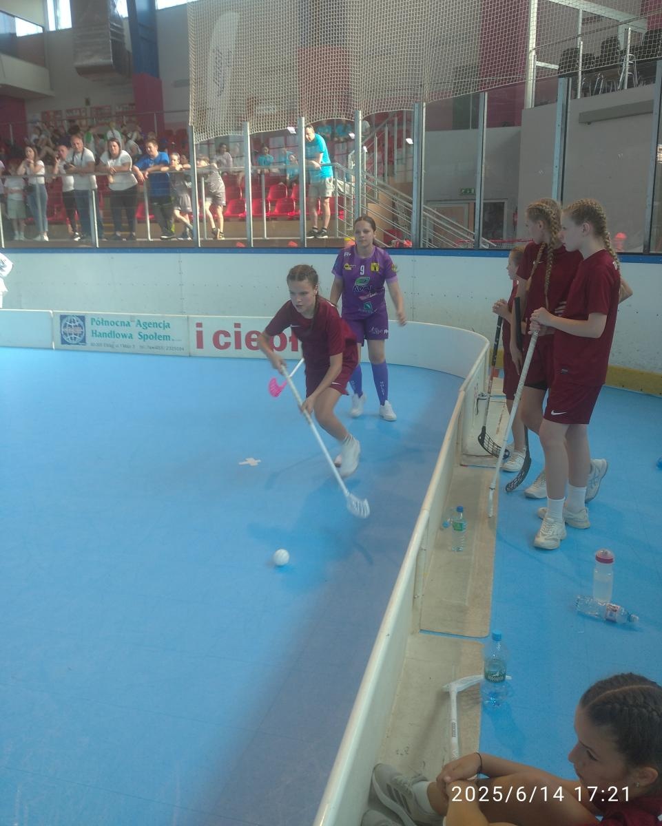 Zdjęcie w galerii na portalu naszraciborz.pl: XXX Jubileuszowy Festiwal Unihokeja o Puchar Bałtyku. 1000 uczestników, w tym reprezentantki Tworkowa wiadomości z regionu