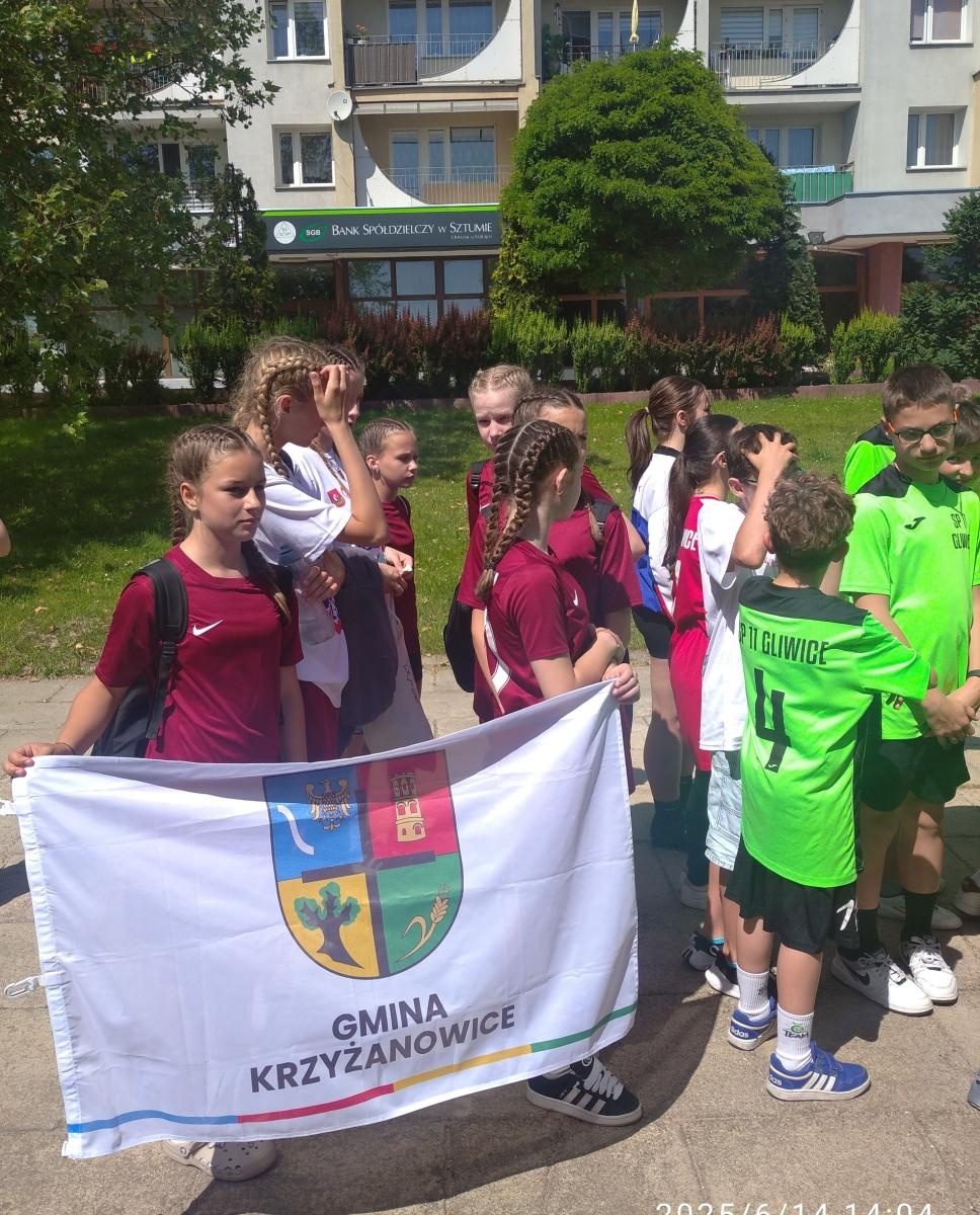 Zdjęcie w galerii na portalu naszraciborz.pl: XXX Jubileuszowy Festiwal Unihokeja o Puchar Bałtyku. 1000 uczestników, w tym reprezentantki Tworkowa wiadomości z regionu