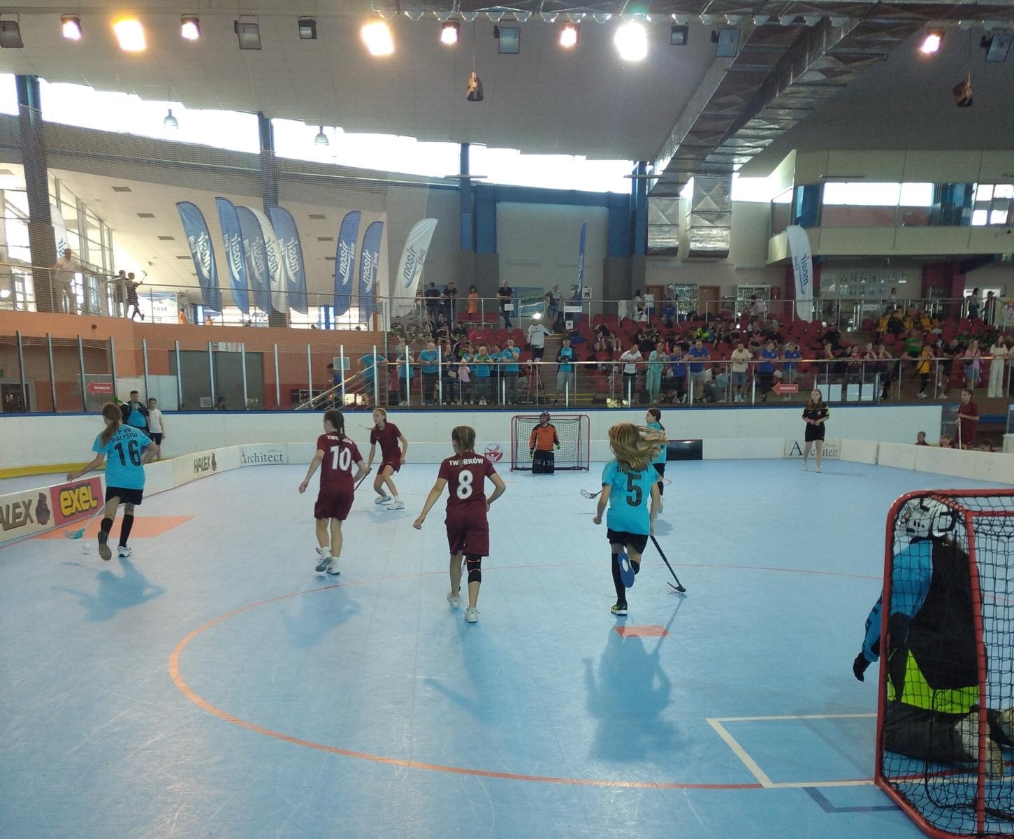 Zdjęcie w galerii na portalu naszraciborz.pl: XXX Jubileuszowy Festiwal Unihokeja o Puchar Bałtyku. 1000 uczestników, w tym reprezentantki Tworkowa wiadomości z regionu