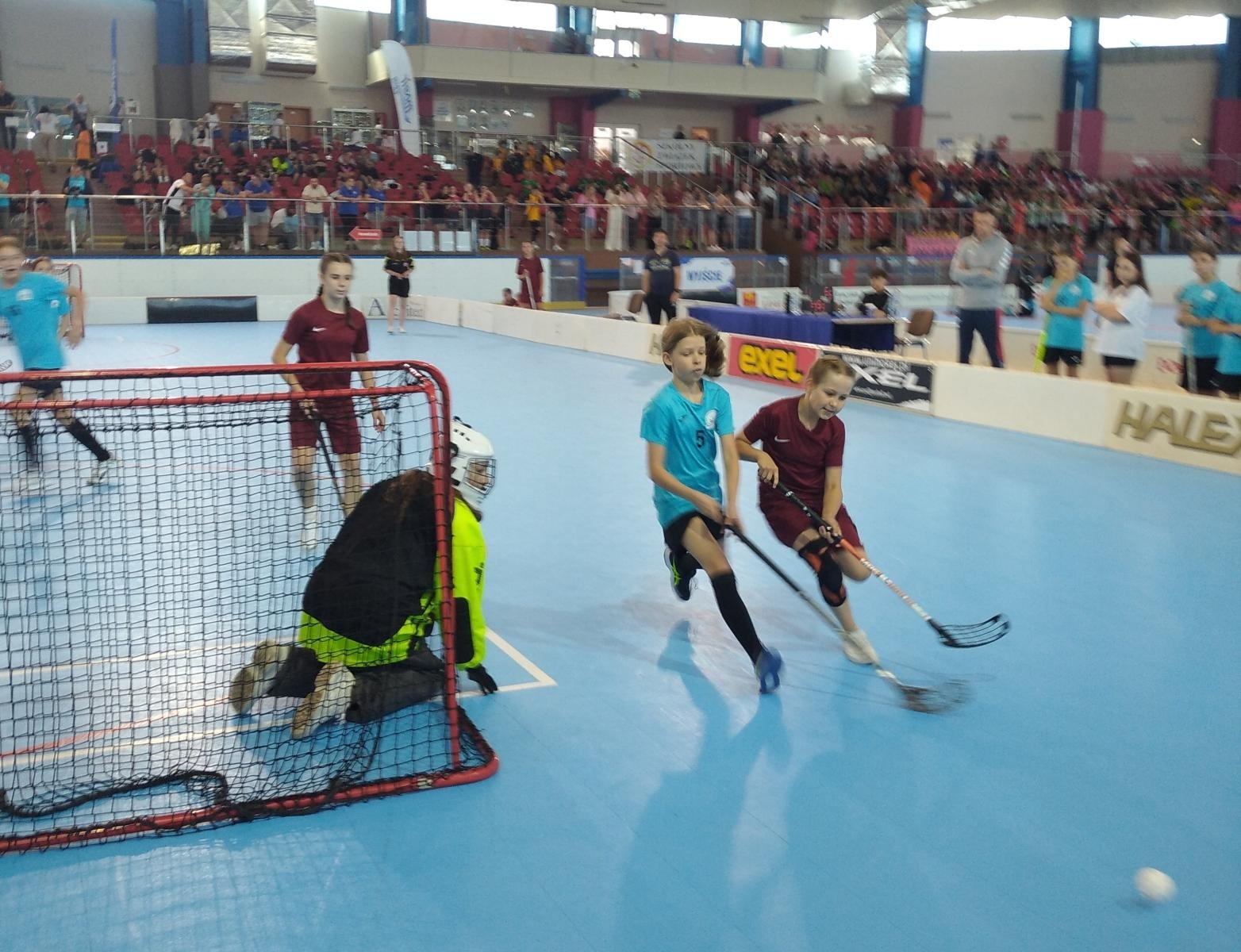 Zdjęcie w galerii na portalu naszraciborz.pl: XXX Jubileuszowy Festiwal Unihokeja o Puchar Bałtyku. 1000 uczestników, w tym reprezentantki Tworkowa wiadomości z regionu