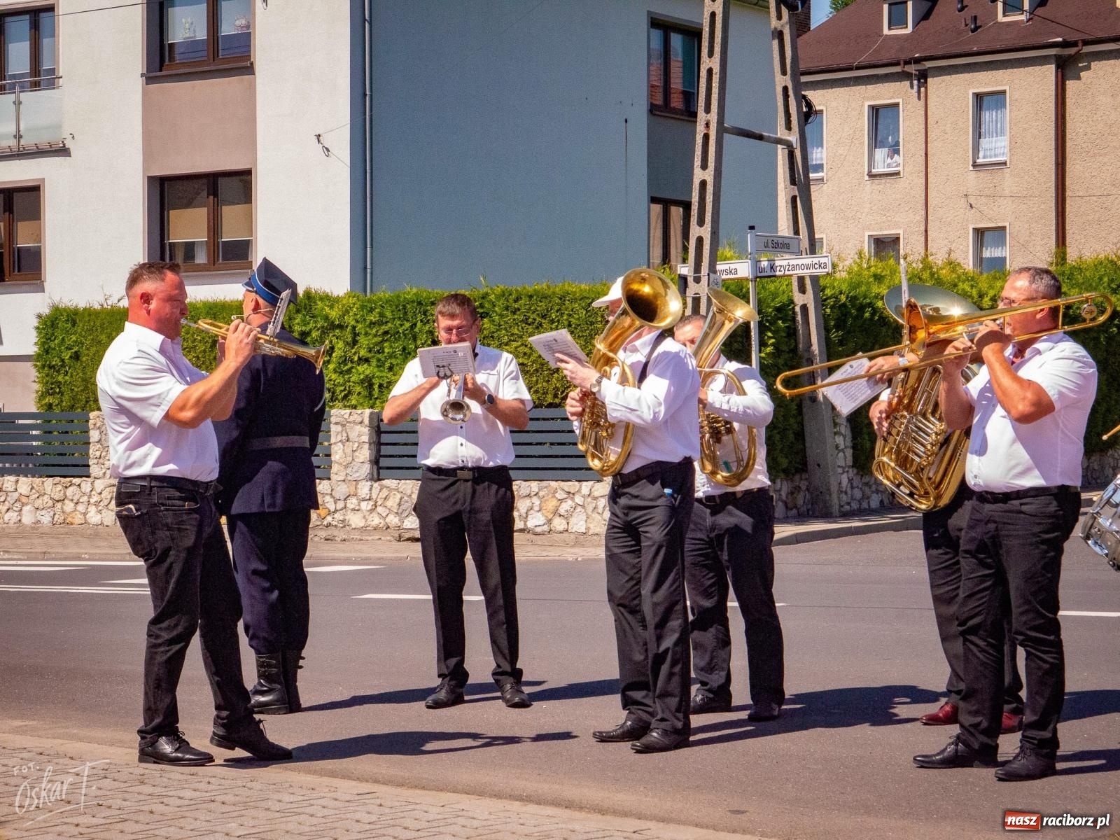 Zdjęcie w galerii na portalu naszraciborz.pl: Stulecie OSP Owsiszcze. Uroczysta msza, apel i odznaczenia dla zasłużonych druhów wiadomości z regionu