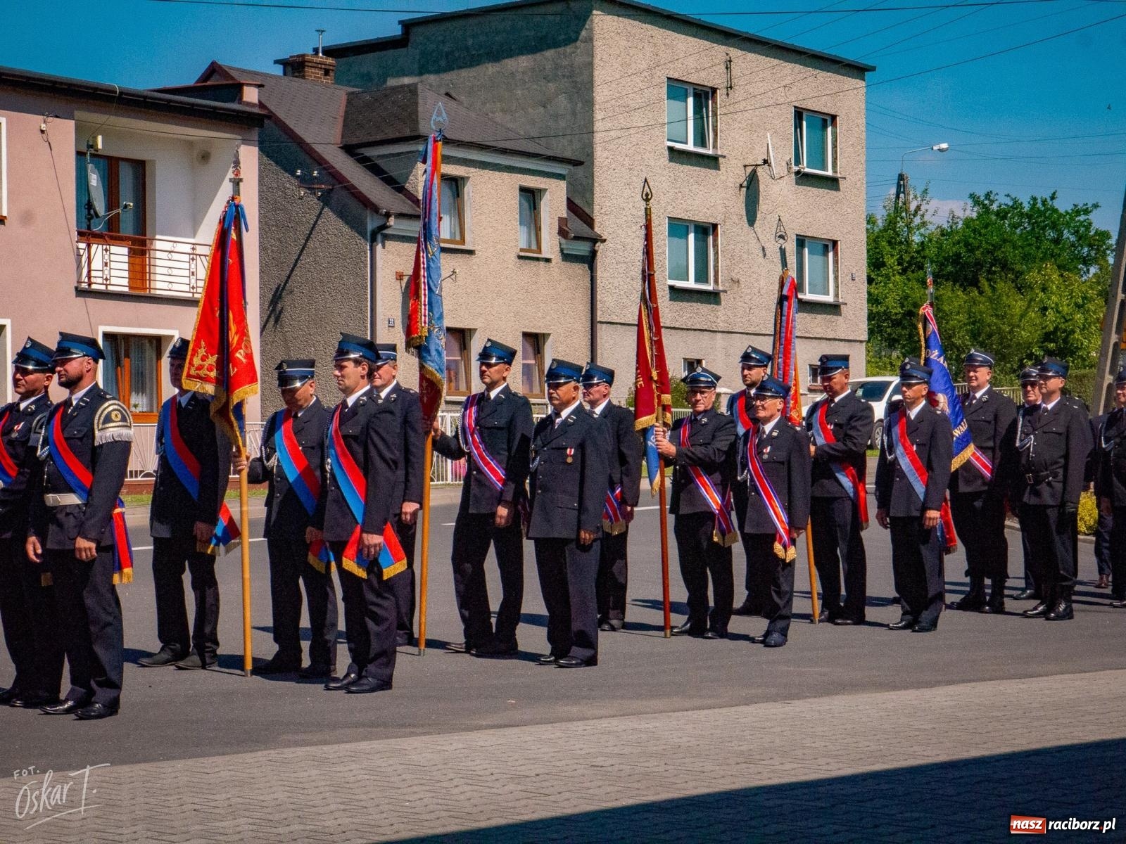 Zdjęcie w galerii na portalu naszraciborz.pl: Stulecie OSP Owsiszcze. Uroczysta msza, apel i odznaczenia dla zasłużonych druhów wiadomości z regionu