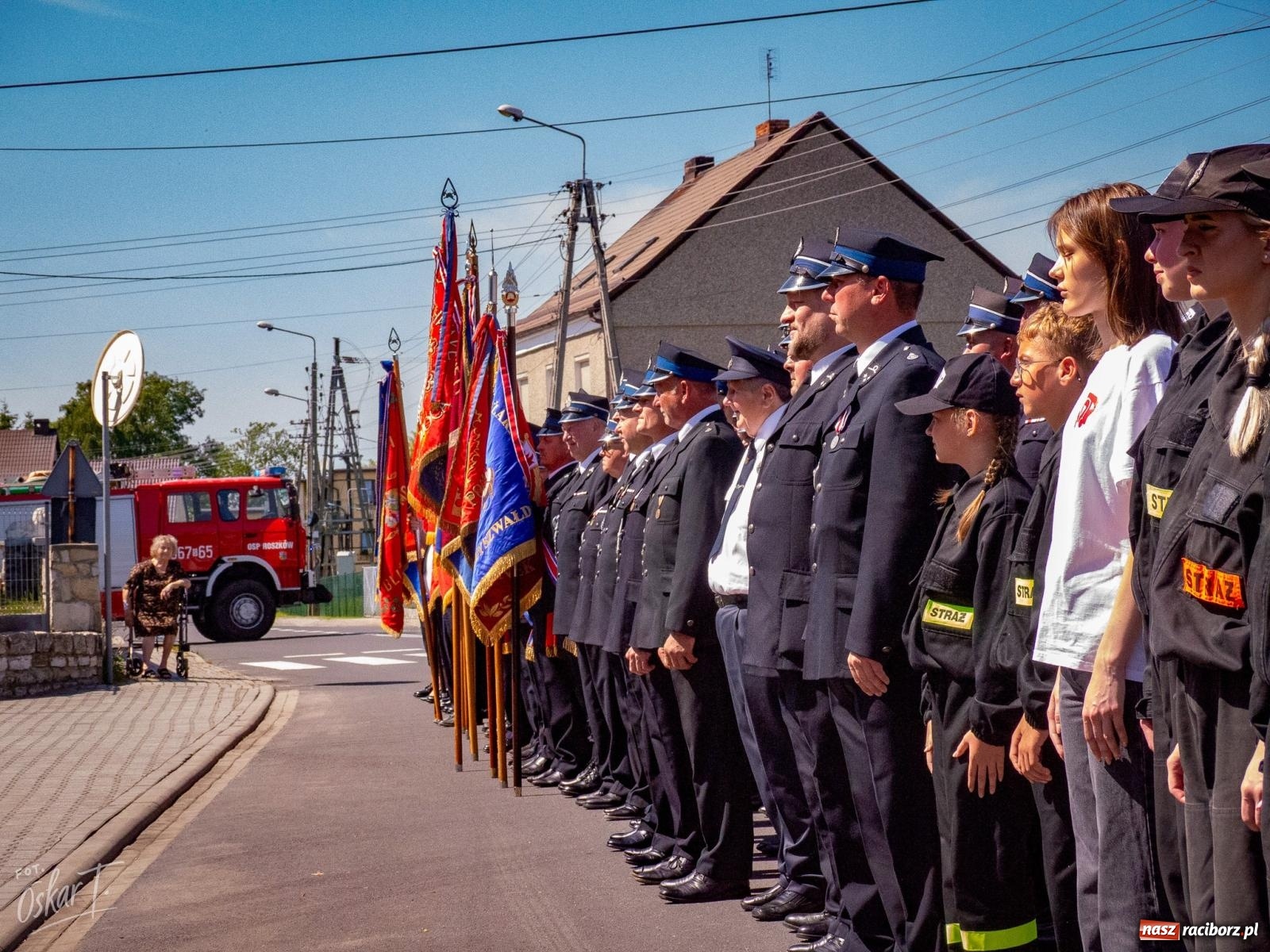 Zdjęcie w galerii na portalu naszraciborz.pl: Stulecie OSP Owsiszcze. Uroczysta msza, apel i odznaczenia dla zasłużonych druhów wiadomości z regionu