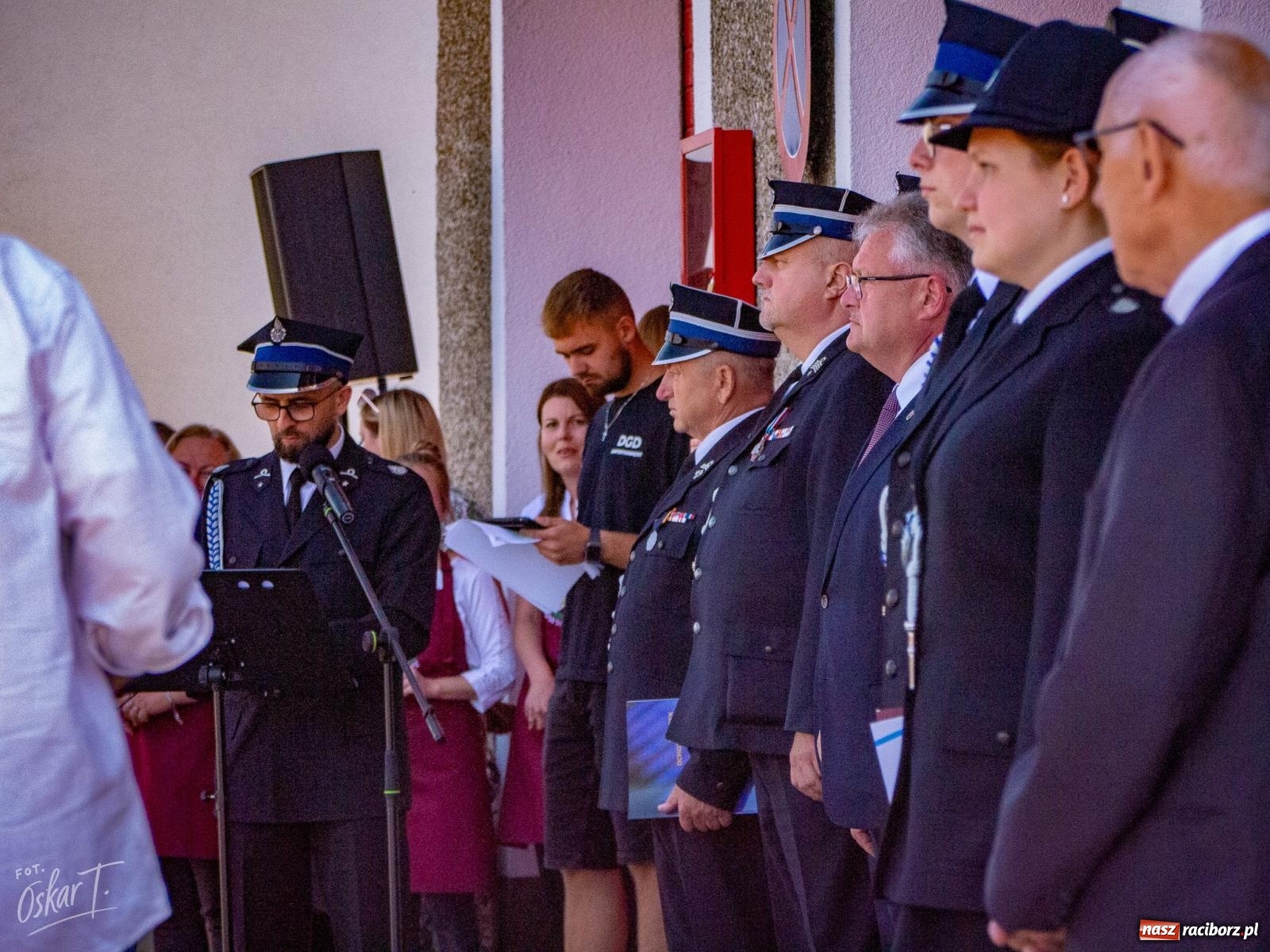 Zdjęcie w galerii na portalu naszraciborz.pl: Stulecie OSP Owsiszcze. Uroczysta msza, apel i odznaczenia dla zasłużonych druhów wiadomości z regionu