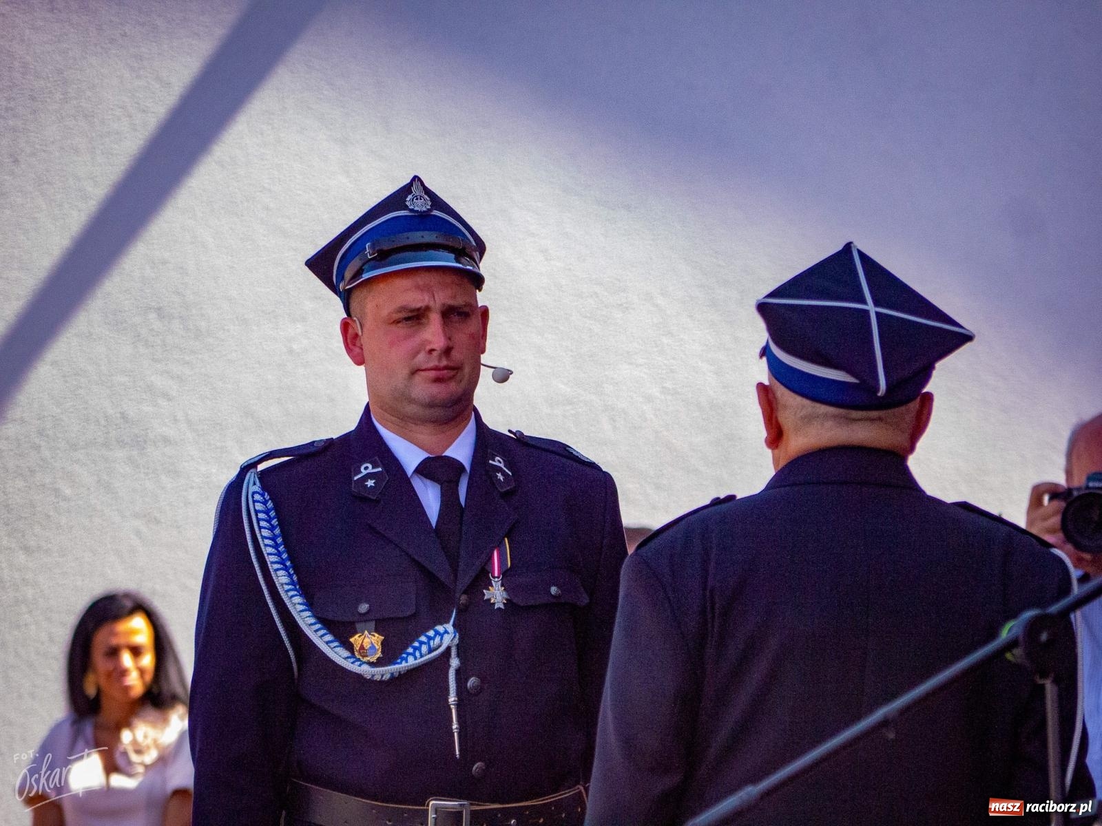 Zdjęcie w galerii na portalu naszraciborz.pl: Stulecie OSP Owsiszcze. Uroczysta msza, apel i odznaczenia dla zasłużonych druhów wiadomości z regionu
