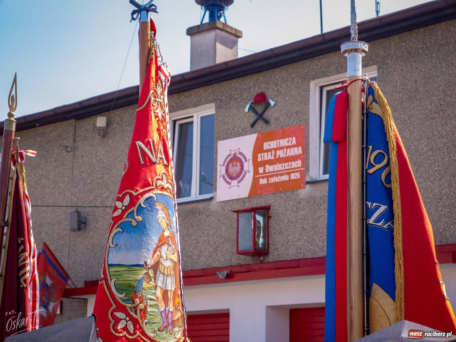 Zdjęcie w galerii na portalu naszraciborz.pl: Stulecie OSP Owsiszcze. Uroczysta msza, apel i odznaczenia dla zasłużonych druhów wiadomości z regionu