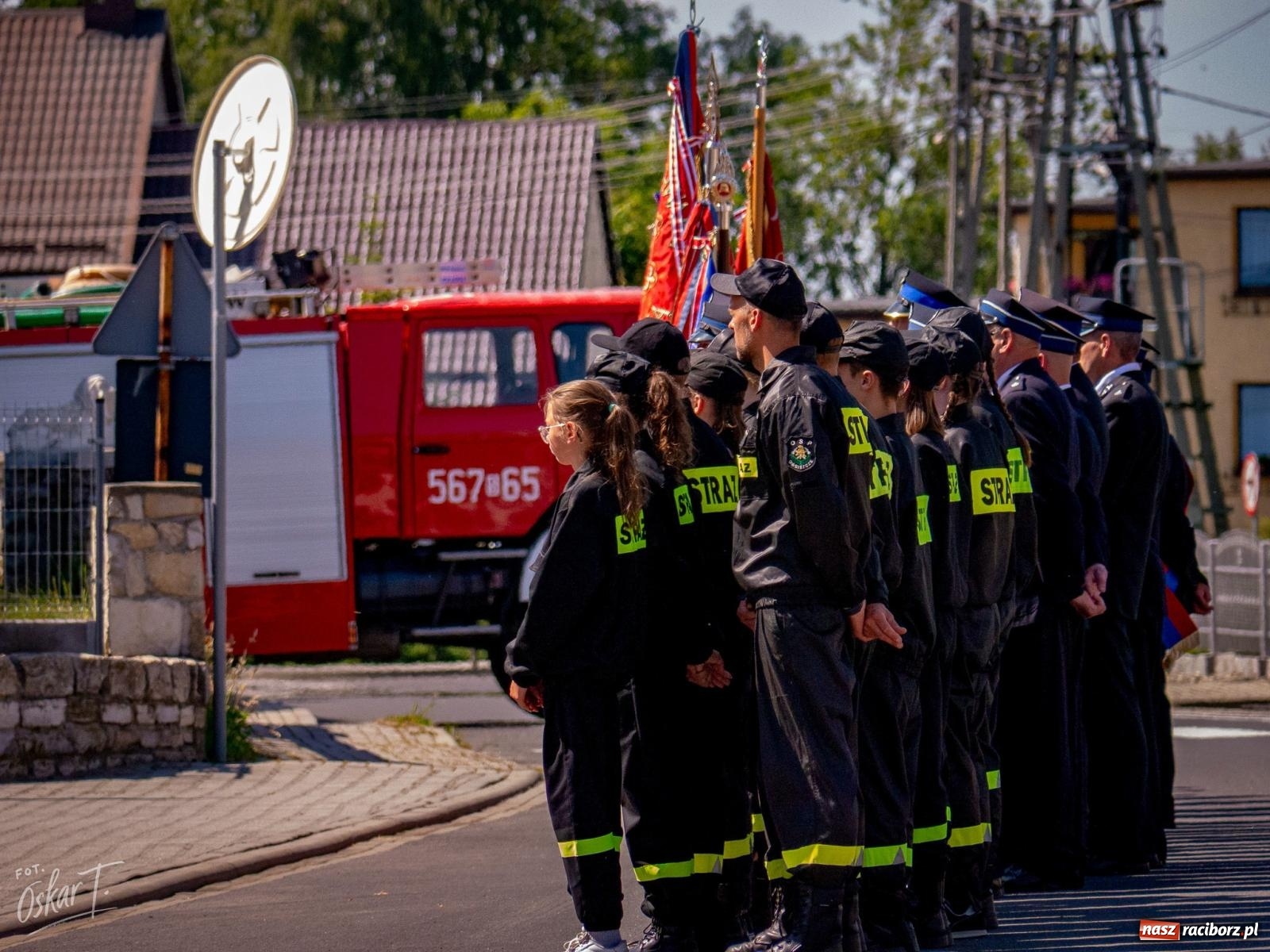 Zdjęcie w galerii na portalu naszraciborz.pl: Stulecie OSP Owsiszcze. Uroczysta msza, apel i odznaczenia dla zasłużonych druhów wiadomości z regionu