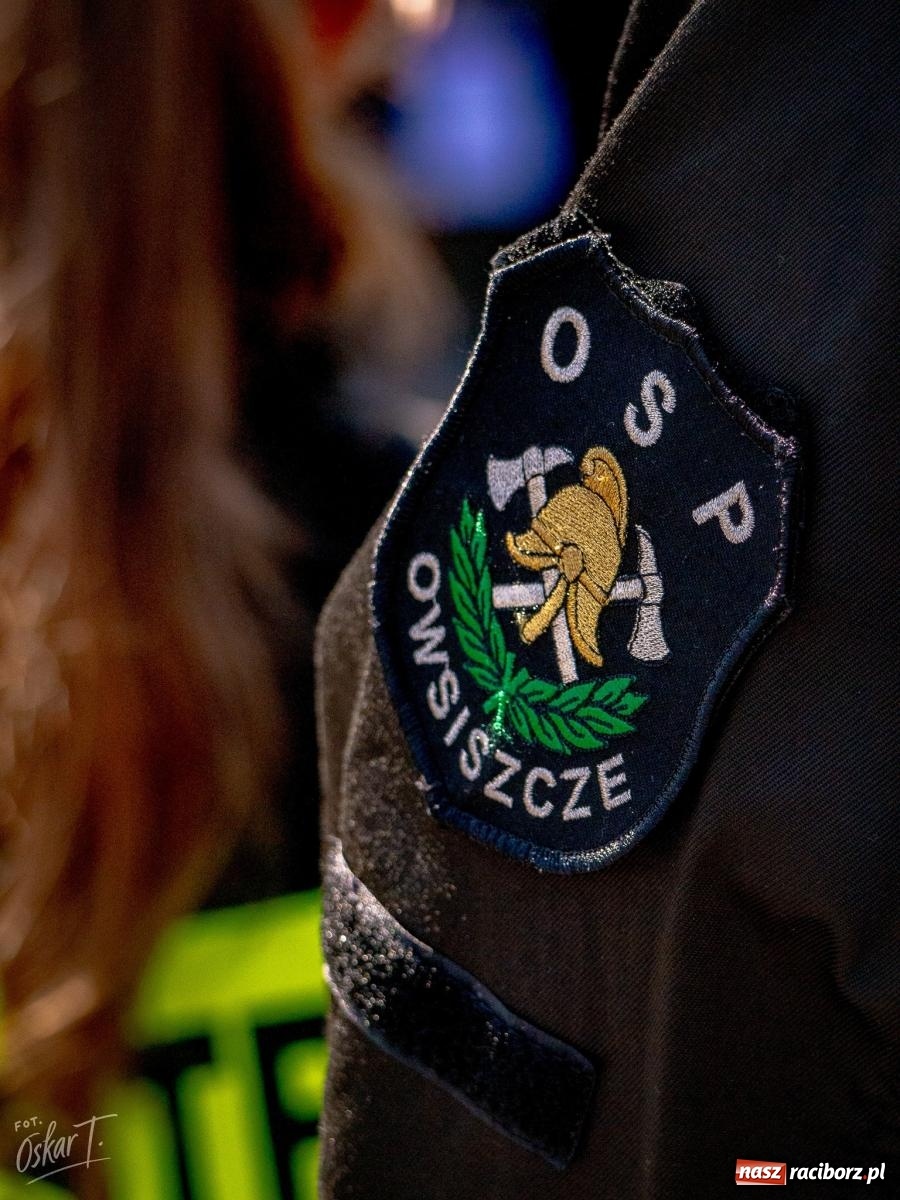 Zdjęcie w galerii na portalu naszraciborz.pl: Stulecie OSP Owsiszcze. Uroczysta msza, apel i odznaczenia dla zasłużonych druhów wiadomości z regionu