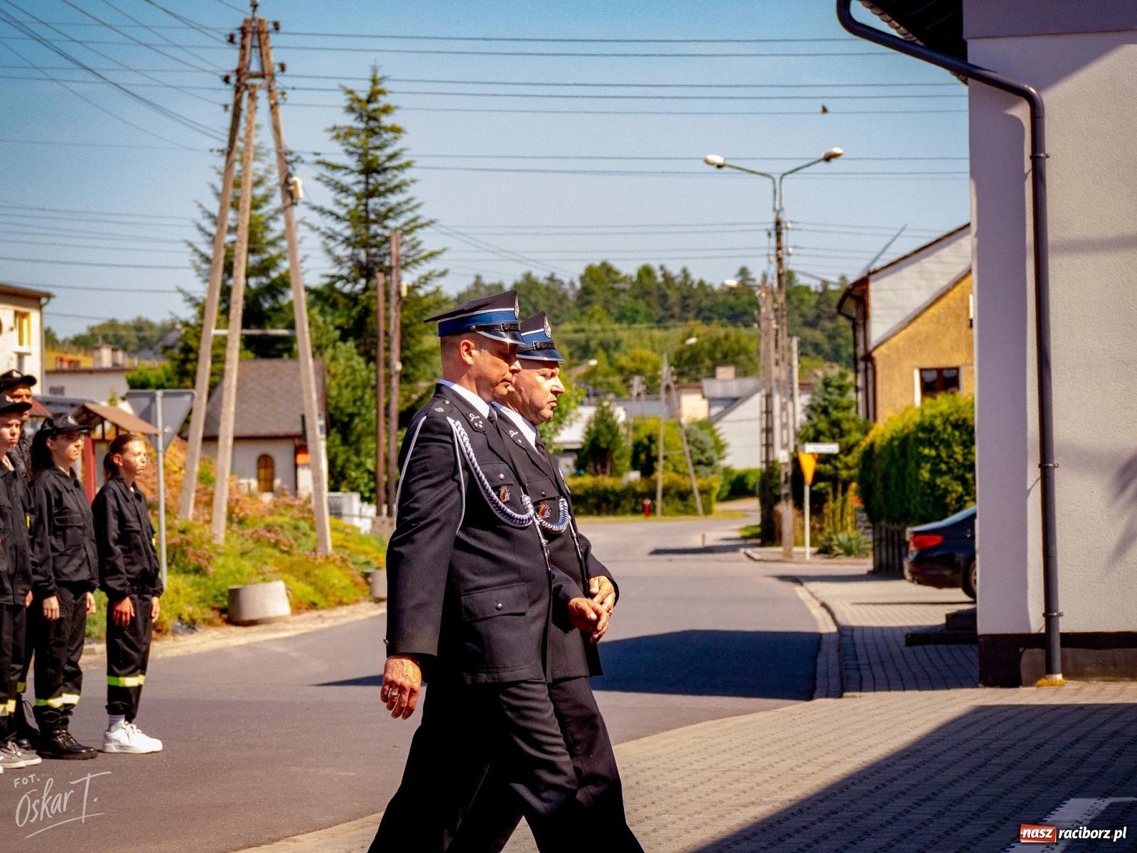 Zdjęcie w galerii na portalu naszraciborz.pl: Stulecie OSP Owsiszcze. Uroczysta msza, apel i odznaczenia dla zasłużonych druhów wiadomości z regionu