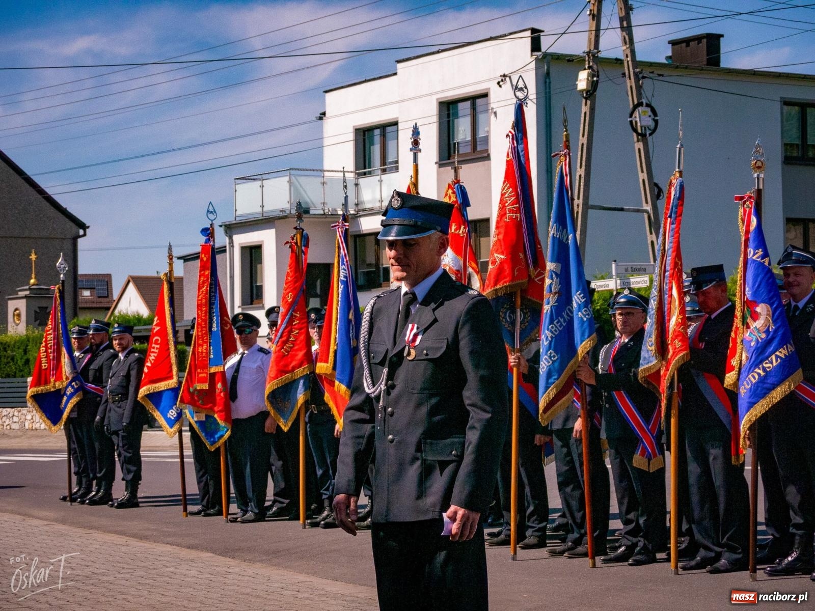 Zdjęcie w galerii na portalu naszraciborz.pl: Stulecie OSP Owsiszcze. Uroczysta msza, apel i odznaczenia dla zasłużonych druhów wiadomości z regionu
