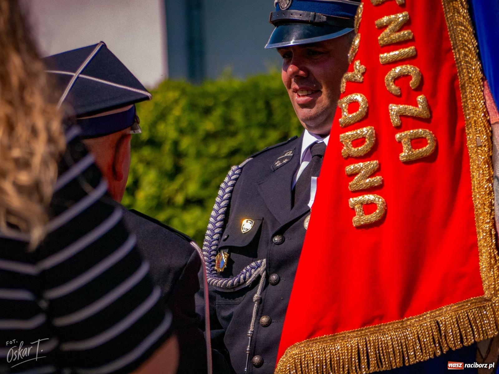 Zdjęcie w galerii na portalu naszraciborz.pl: Stulecie OSP Owsiszcze. Uroczysta msza, apel i odznaczenia dla zasłużonych druhów wiadomości z regionu