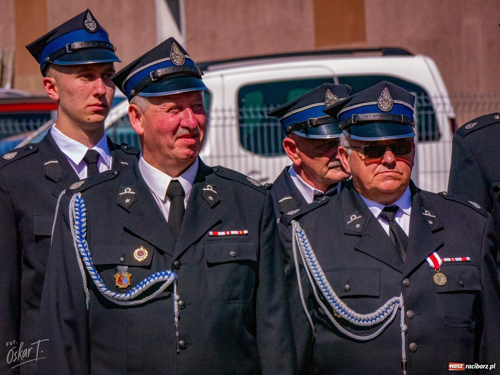 Zdjęcie w galerii na portalu naszraciborz.pl: Stulecie OSP Owsiszcze. Uroczysta msza, apel i odznaczenia dla zasłużonych druhów wiadomości z regionu