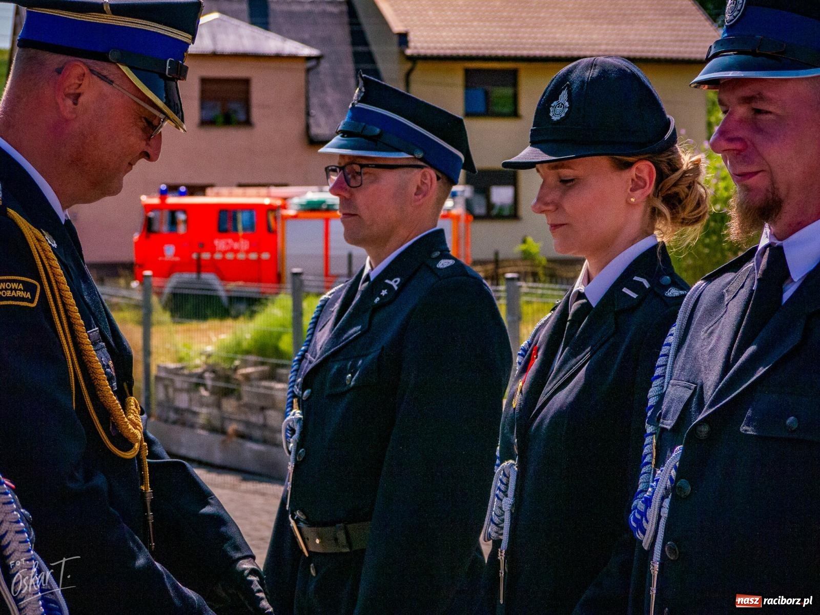 Zdjęcie w galerii na portalu naszraciborz.pl: Stulecie OSP Owsiszcze. Uroczysta msza, apel i odznaczenia dla zasłużonych druhów wiadomości z regionu