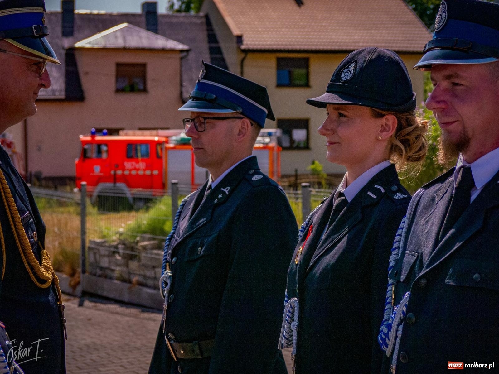 Zdjęcie w galerii na portalu naszraciborz.pl: Stulecie OSP Owsiszcze. Uroczysta msza, apel i odznaczenia dla zasłużonych druhów wiadomości z regionu
