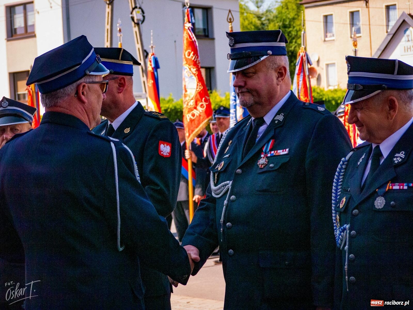 Zdjęcie w galerii na portalu naszraciborz.pl: Stulecie OSP Owsiszcze. Uroczysta msza, apel i odznaczenia dla zasłużonych druhów wiadomości z regionu