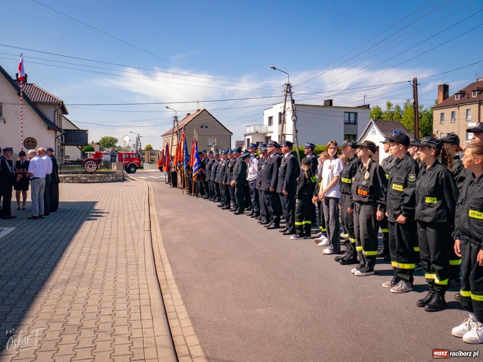 Zdjęcie w galerii na portalu naszraciborz.pl: Stulecie OSP Owsiszcze. Uroczysta msza, apel i odznaczenia dla zasłużonych druhów wiadomości z regionu