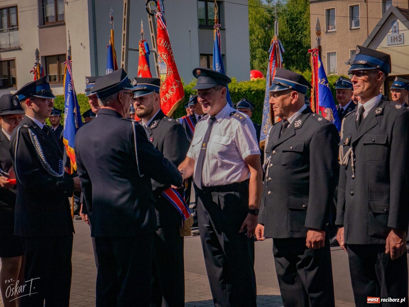 Zdjęcie w galerii na portalu naszraciborz.pl: Stulecie OSP Owsiszcze. Uroczysta msza, apel i odznaczenia dla zasłużonych druhów wiadomości z regionu