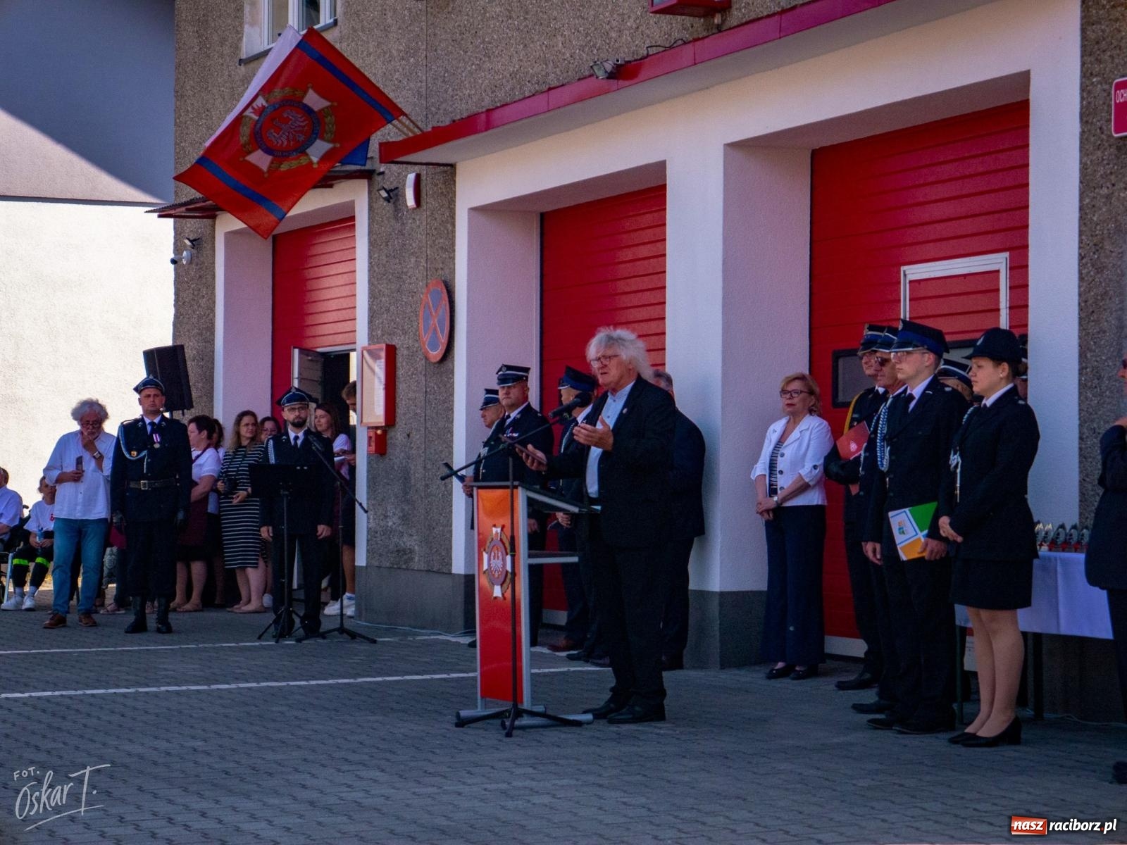 Zdjęcie w galerii na portalu naszraciborz.pl: Stulecie OSP Owsiszcze. Uroczysta msza, apel i odznaczenia dla zasłużonych druhów wiadomości z regionu