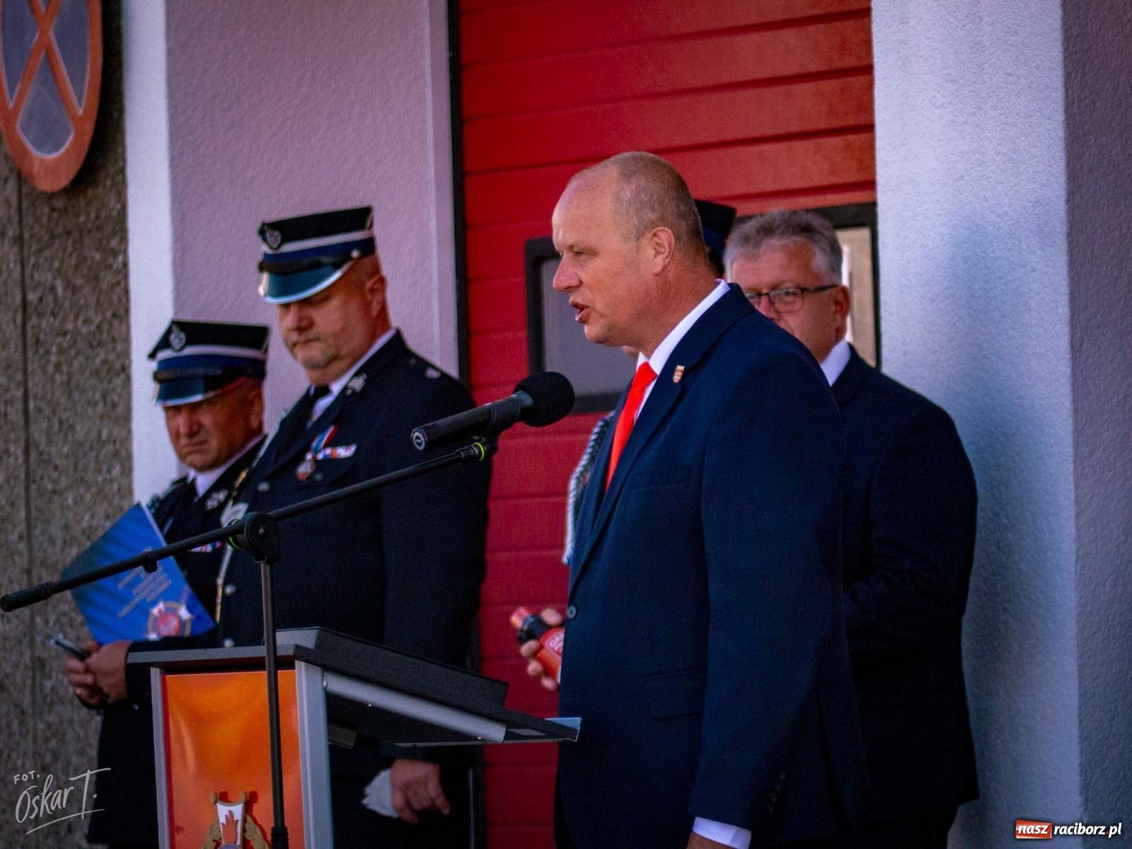 Zdjęcie w galerii na portalu naszraciborz.pl: Stulecie OSP Owsiszcze. Uroczysta msza, apel i odznaczenia dla zasłużonych druhów wiadomości z regionu